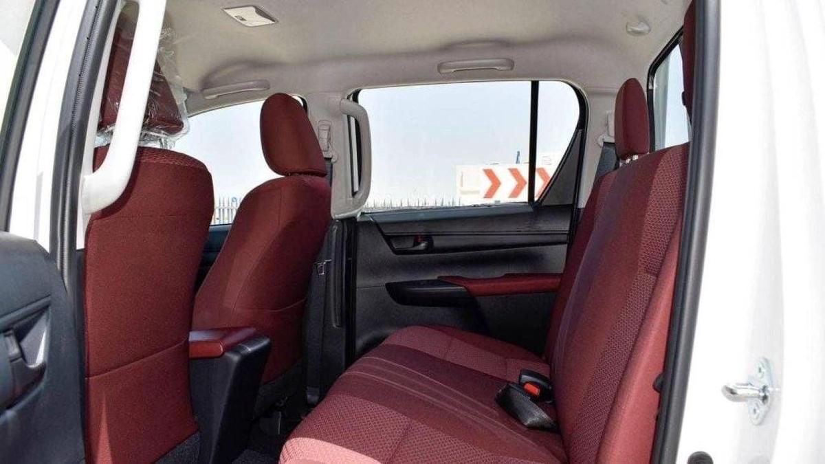 Toyota Hilux HILUX 2.7L AT PETROL 2024 MED OPTION-17-17