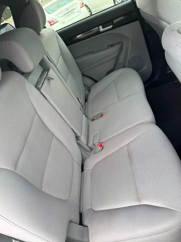 Kia Sorento SX 2015 - American Specs - Well Maintained