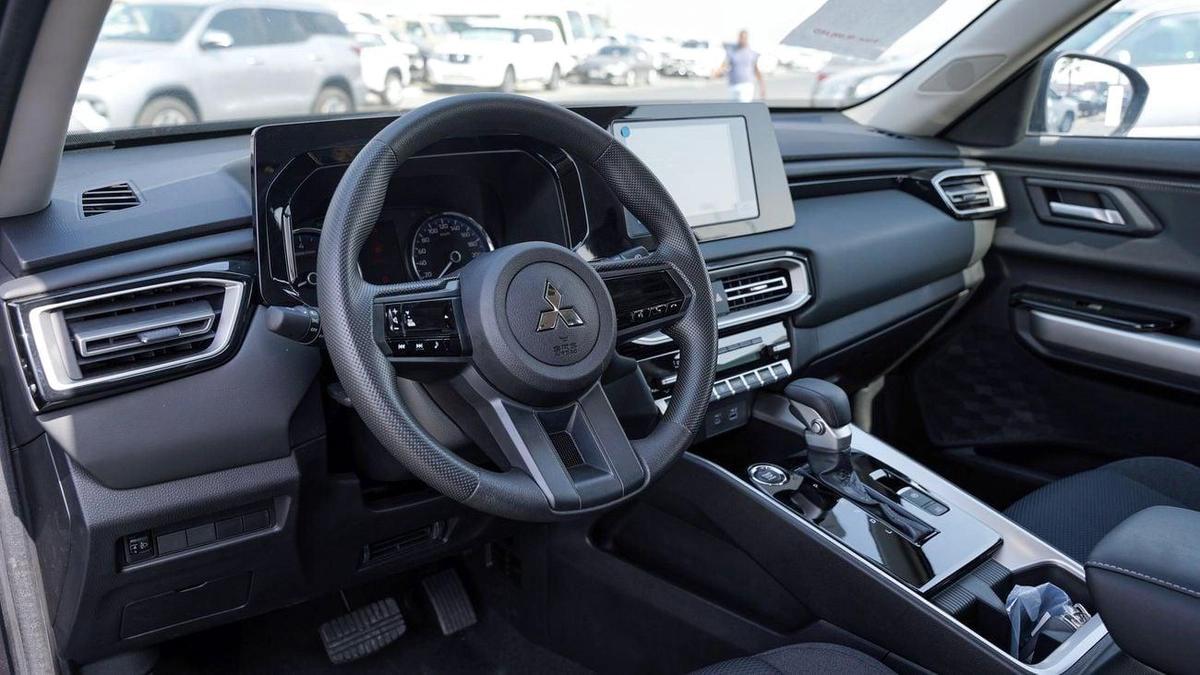 Mitsubishi Destinator Brand New 2026 Mitsubishi Destinator Medium Line 1.5L 7-Seater SUV GCC – Export Only-3-3