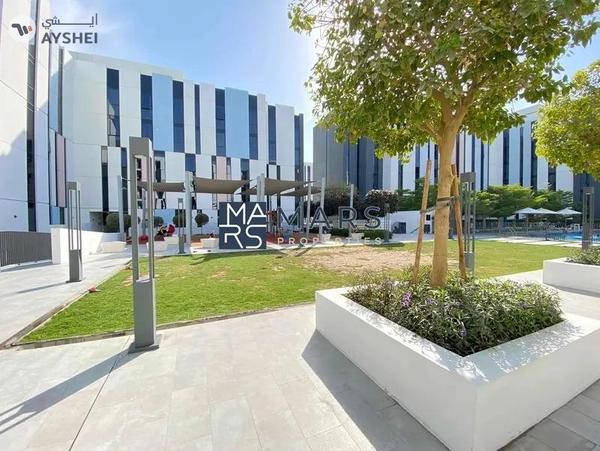 The Lavish & Capacious Studio Apartment with Amenities in Tiraz Aljada