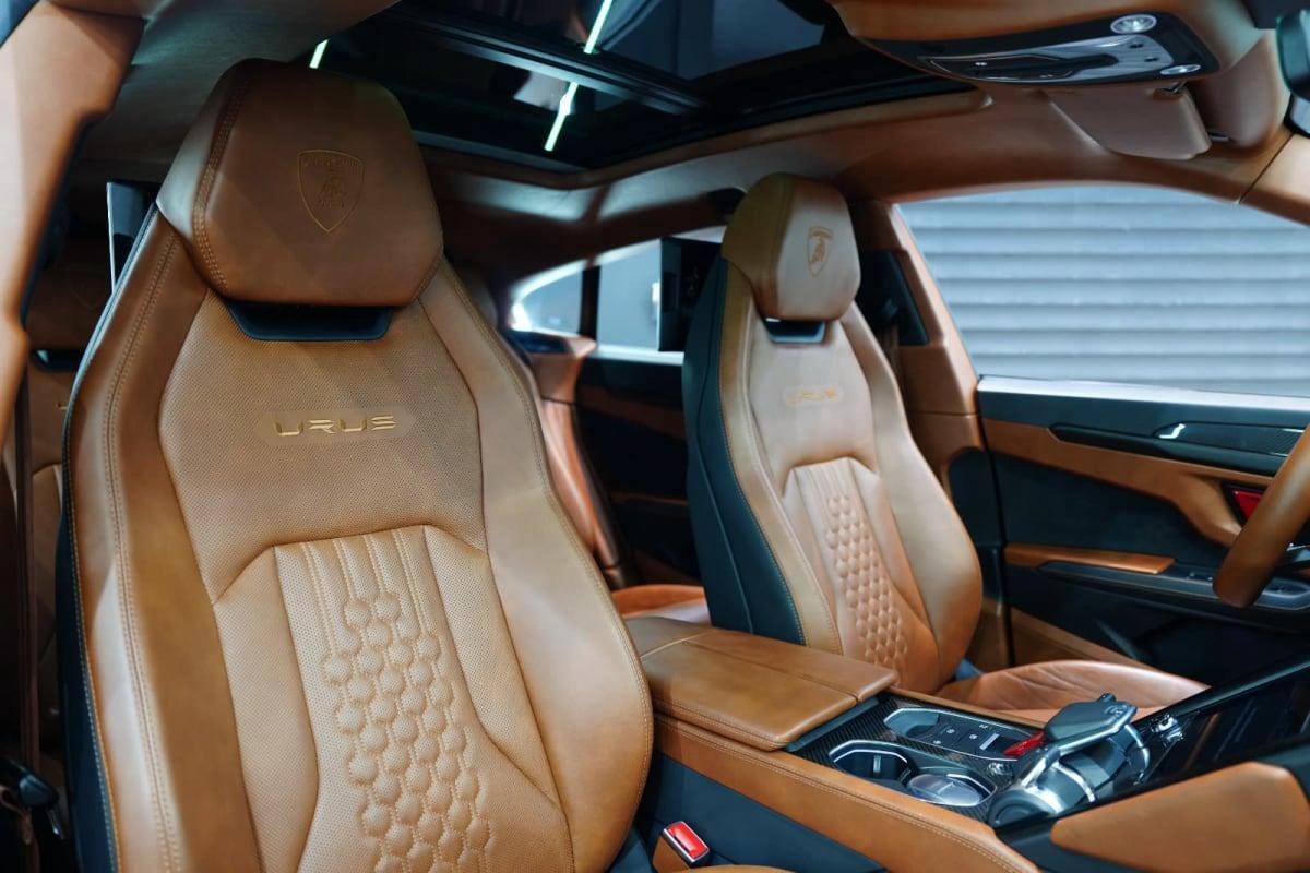 Lamborghini Urus S 60th Anniversary-2-2