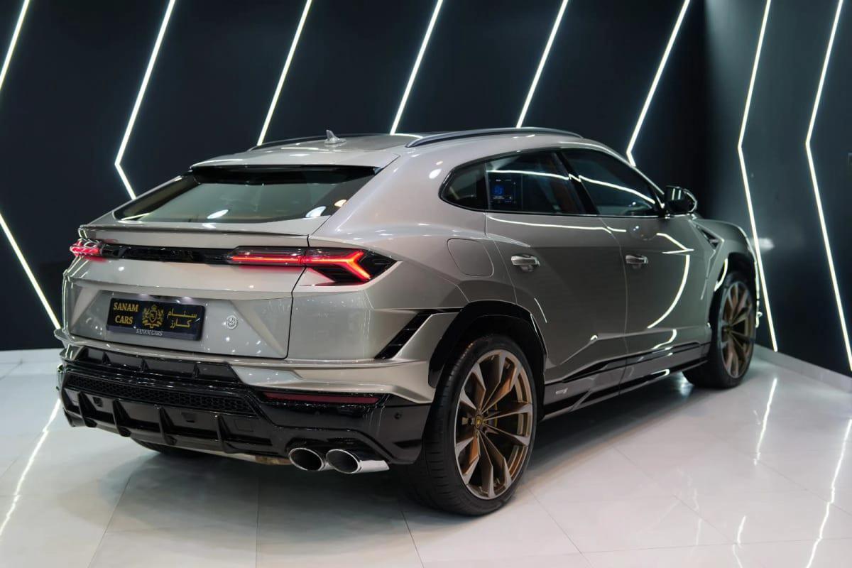 Lamborghini Urus S 60th Anniversary-3-3