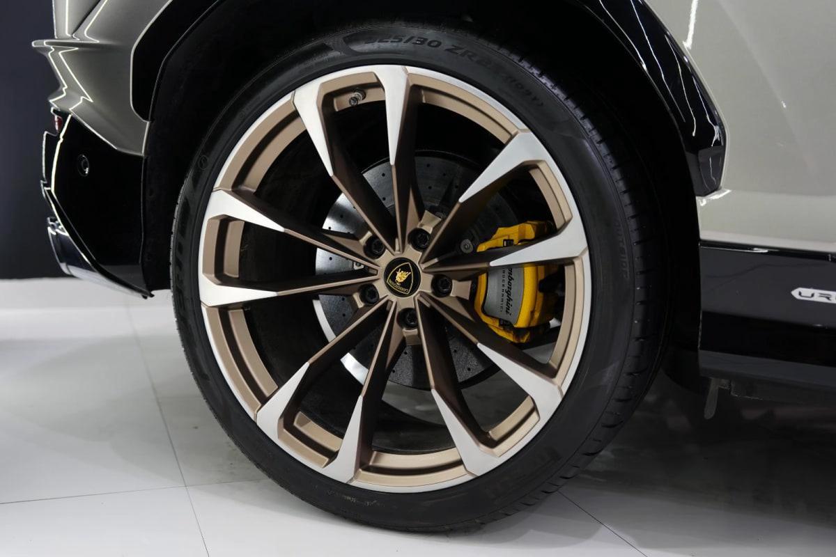 Lamborghini Urus S 60th Anniversary-7-7