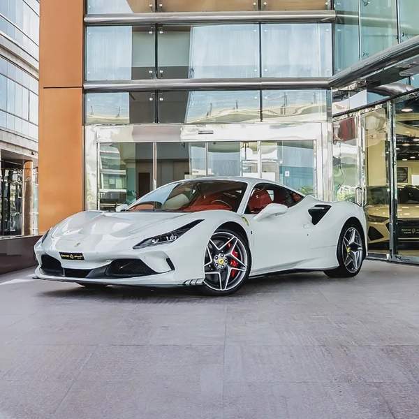 2022 FERRARI F8 TRIBUTO DONE ONLY 1300KM