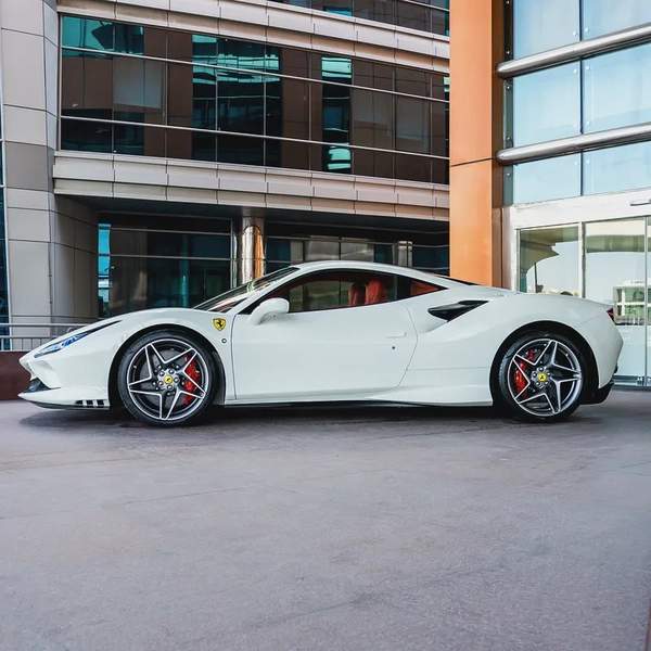 2022 FERRARI F8 TRIBUTO DONE ONLY 1300KM