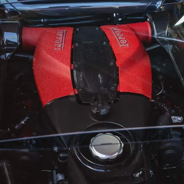 2022 FERRARI F8 TRIBUTO DONE ONLY 1300KM