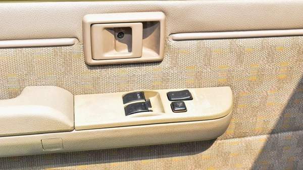 Toyota Land Cruiser Pick Up Classic 4.5L V8 Double Tank