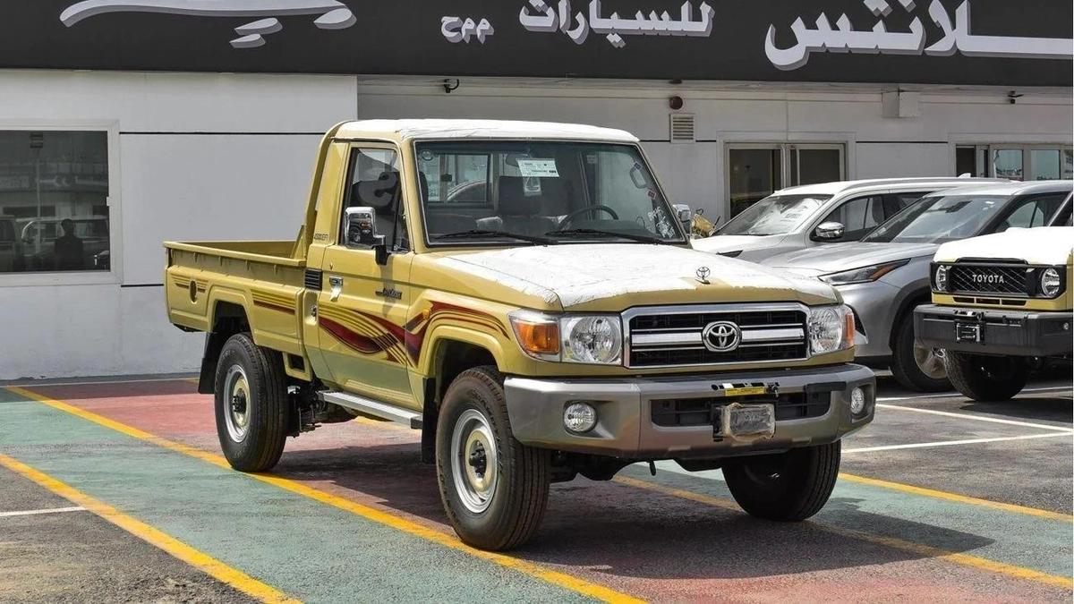 Toyota Land Cruiser Pick Up Classic 4.5L V8 Double Tank-9-9