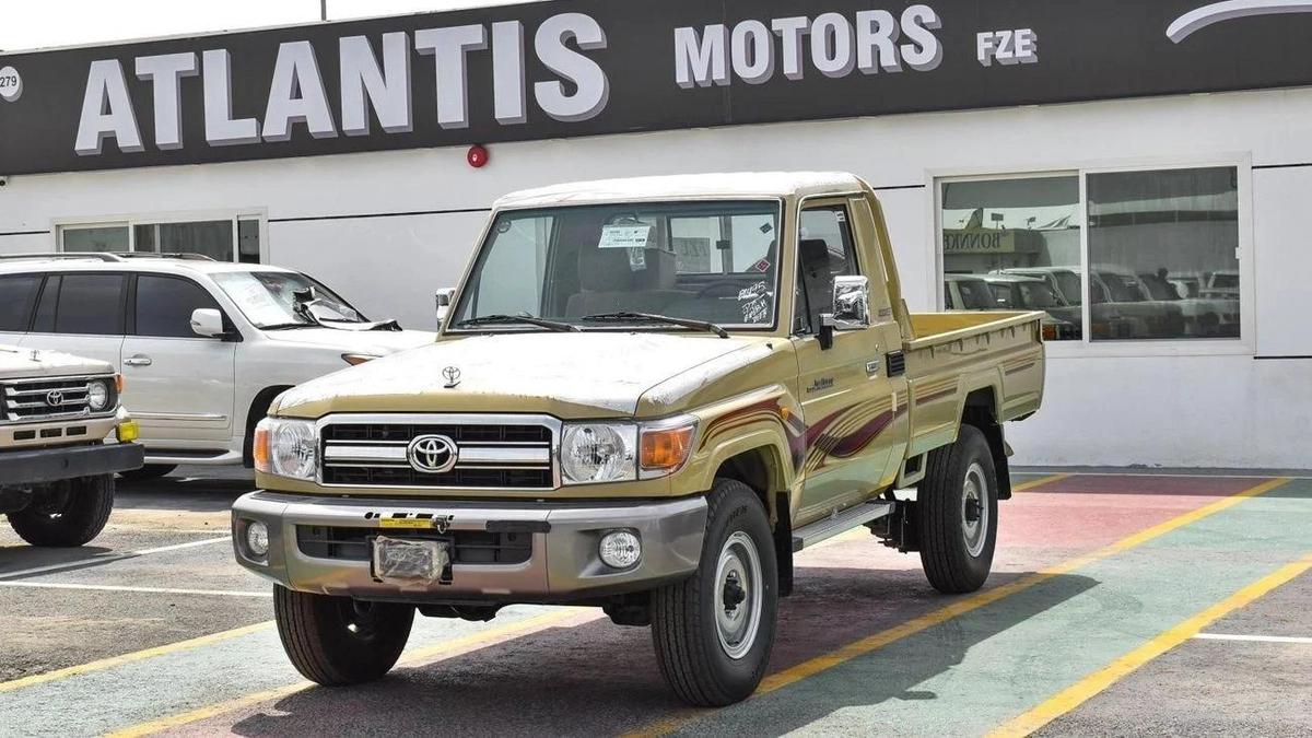 Toyota Land Cruiser Pick Up Classic 4.5L V8 Double Tank-0-0