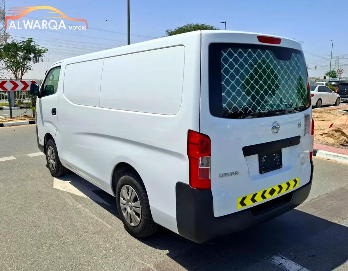 Nissan Urvan Other-16-16