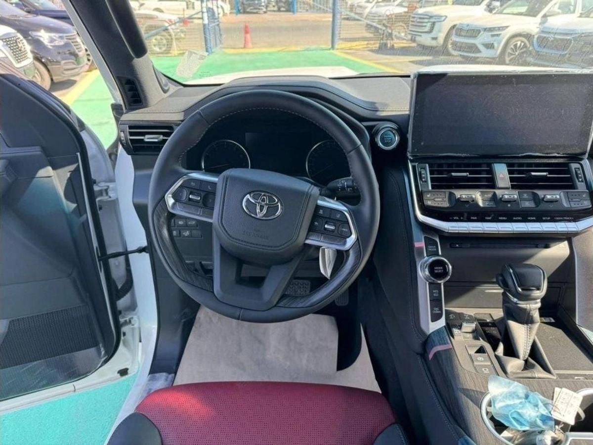 Toyota Land Cruiser VXR 3.5L PETROL FULL OPTION 2026 GCC-8-8