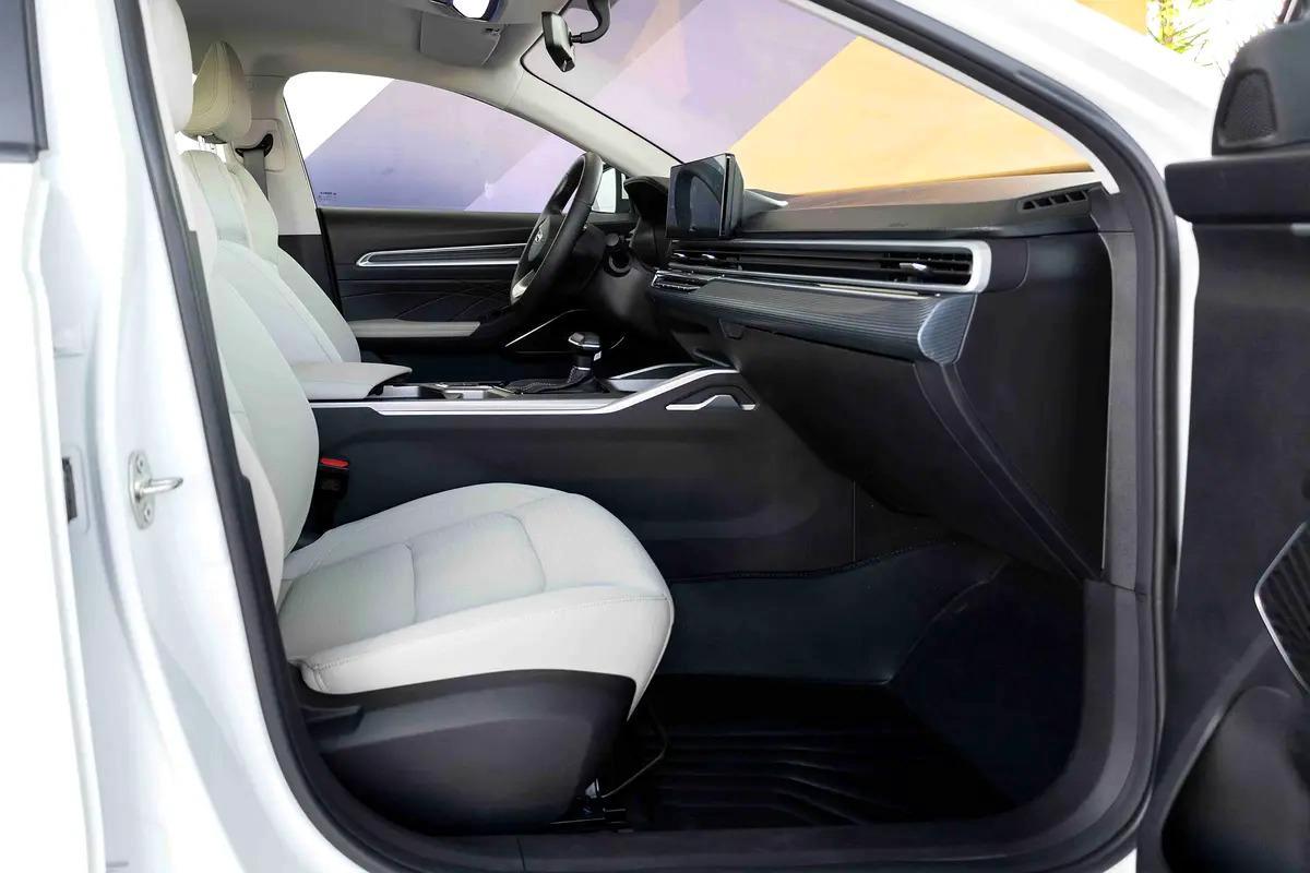 Geely Emgrand GS-4-4