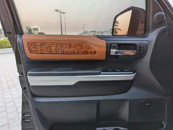 TOYOTA TUNDRA 2014 FACELIFTED 2025 1794 EDITION 4X4 4DOORS V8 5.7L IN EXCELLENT CONDITION