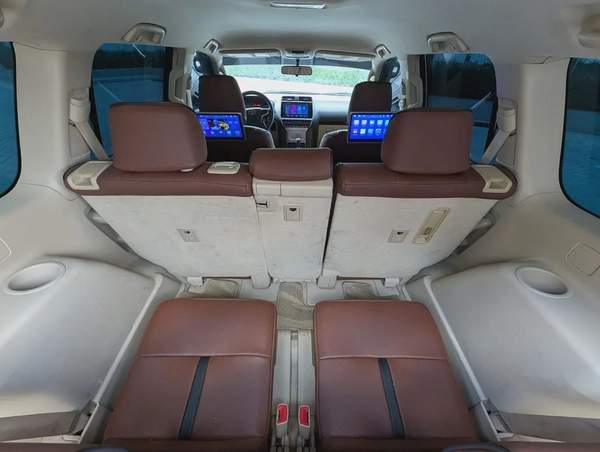 TOYOTA PRADO 2019 GCC V4 2.7L ACCIDENT FREE IN EXCELLENT CONDITION