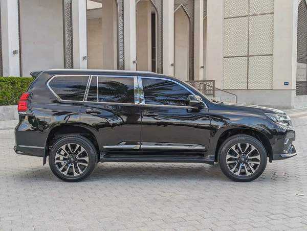 TOYOTA PRADO 2019 GCC V4 2.7L ACCIDENT FREE IN EXCELLENT CONDITION