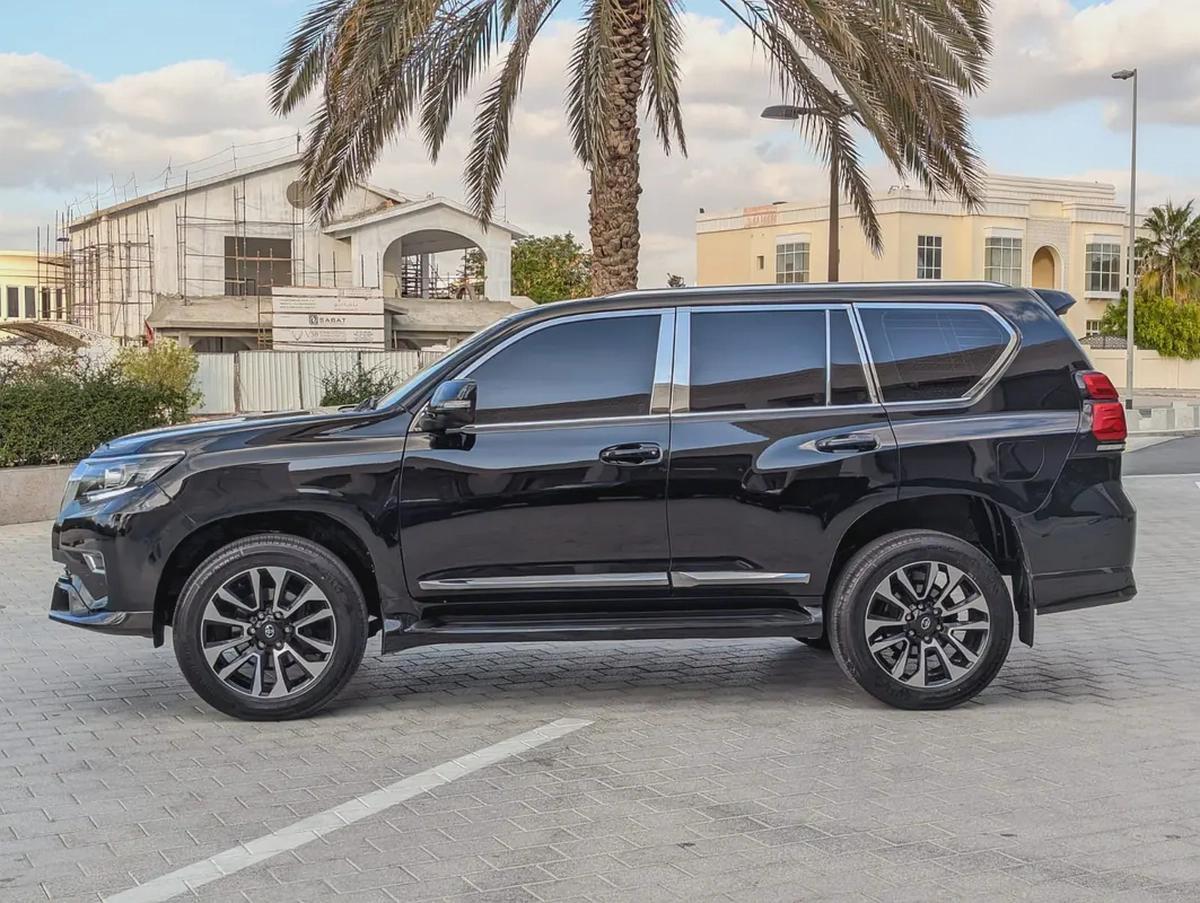 TOYOTA PRADO 2019 GCC V4 2.7L ACCIDENT FREE IN EXCELLENT CONDITION-15-15