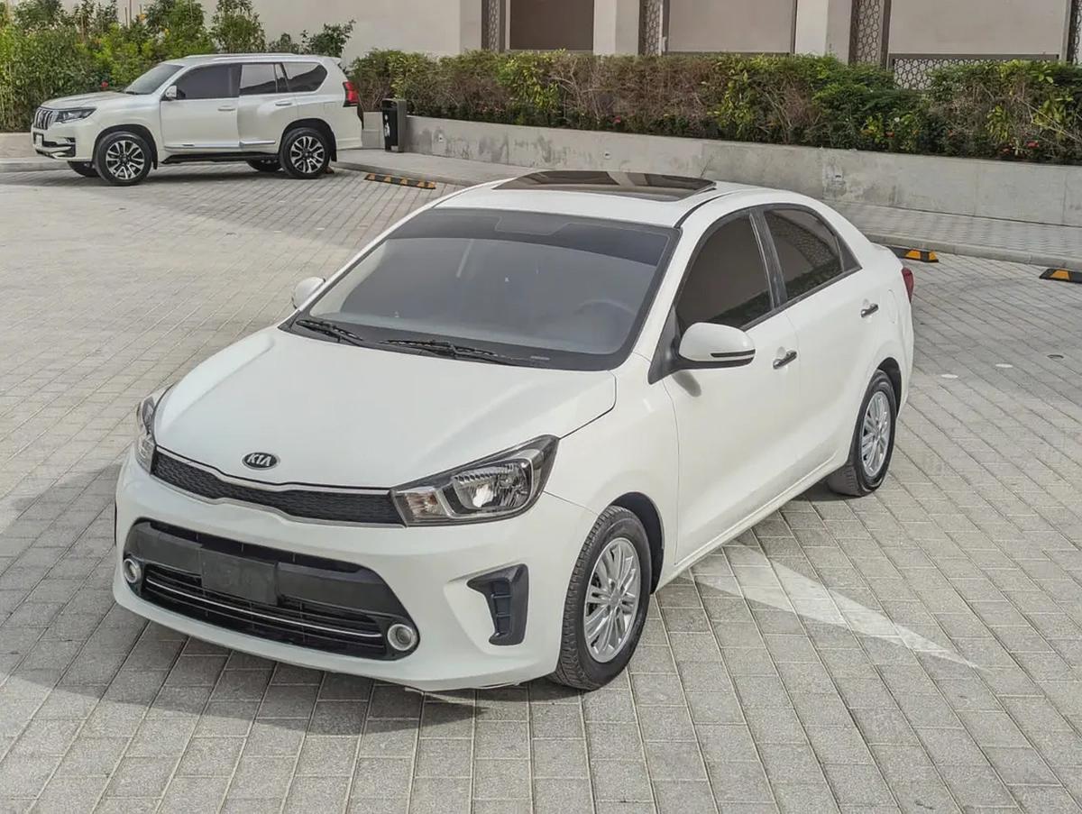 Kia Pegas 2020, MPI Top, GCC Premium Condition With Low KM Perfect Family Sedan With Sunroof and Nav-1-1