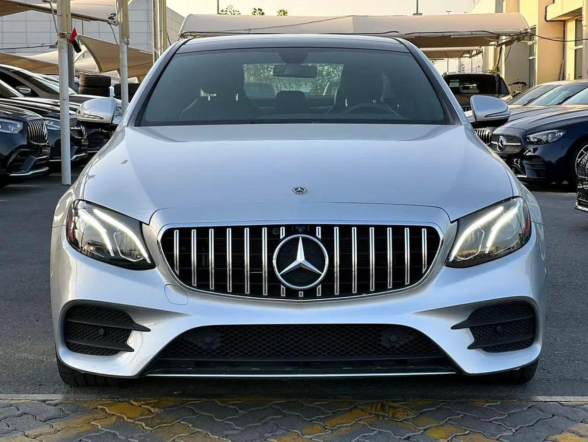 Mercedes-Benz E-Class E 300 2019 - American Specs-4-4