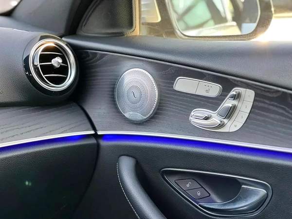 Mercedes-Benz E-Class E 300 2019 - American Specs