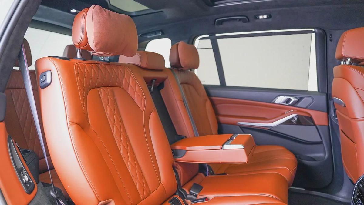 Special Offer | AED 5,546 PM | Up to 3 Years Warranty Service | X7 M60i Individual-4-4