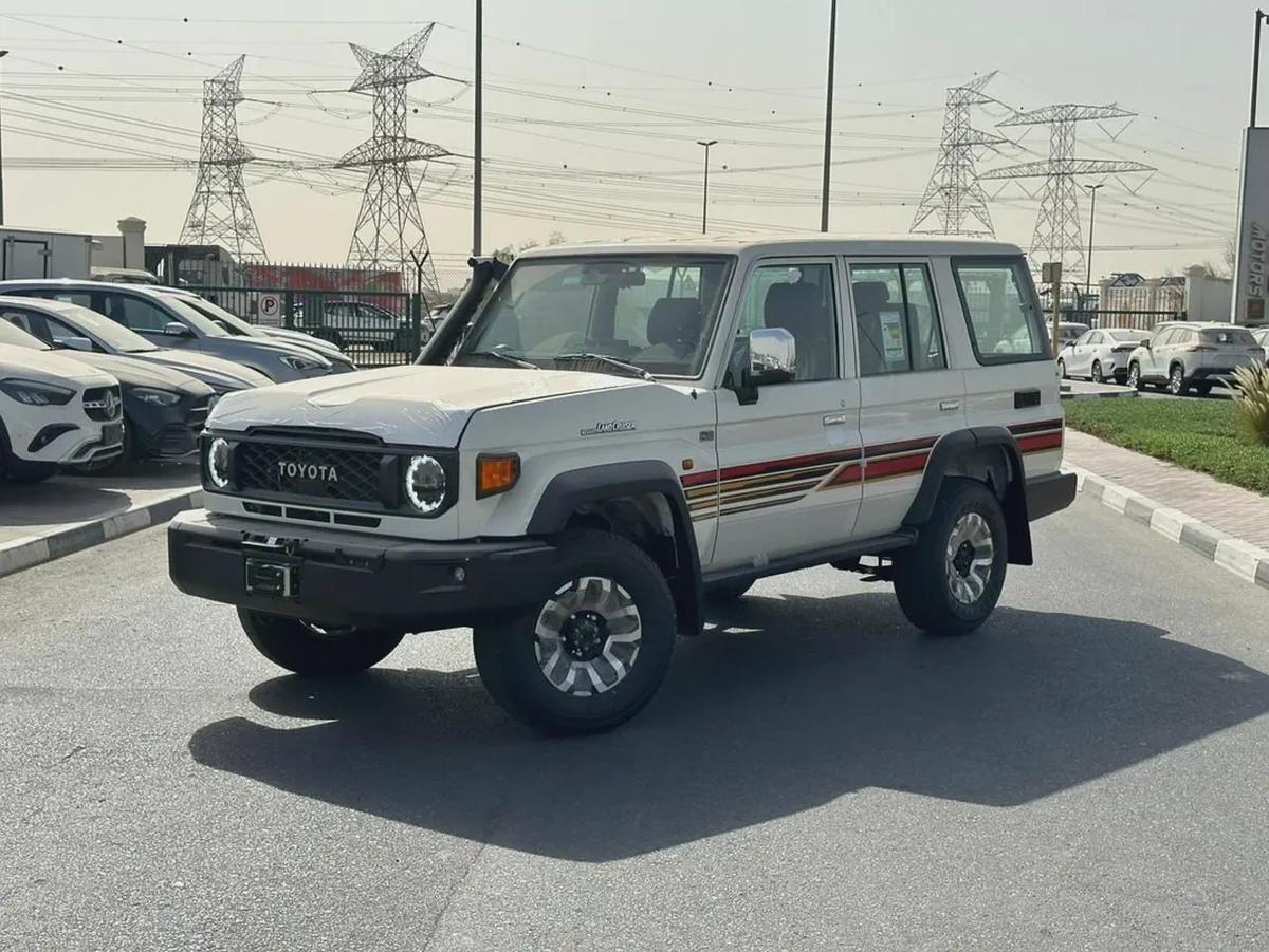 2025 Toyota Land Cruiser 70 LX - GCC Specs - Brand New!-0-0