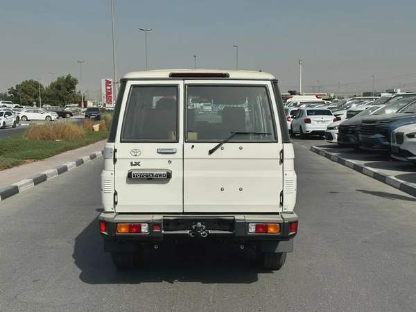 2025 Toyota Land Cruiser 70 LX - GCC Specs - Brand New!