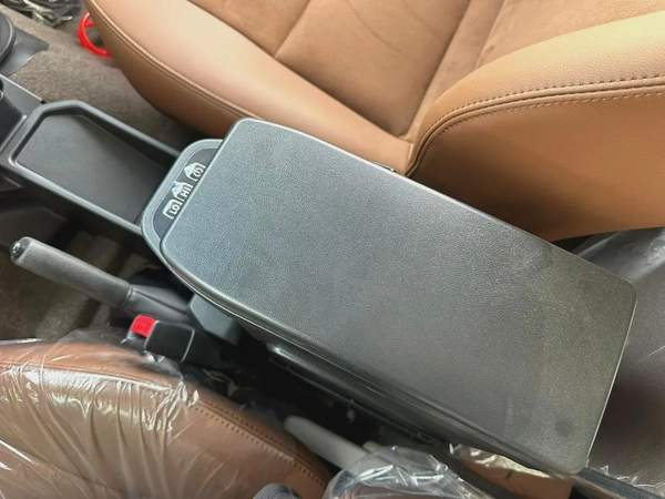 2025 Toyota Land Cruiser 70 LX - GCC Specs - Brand New!