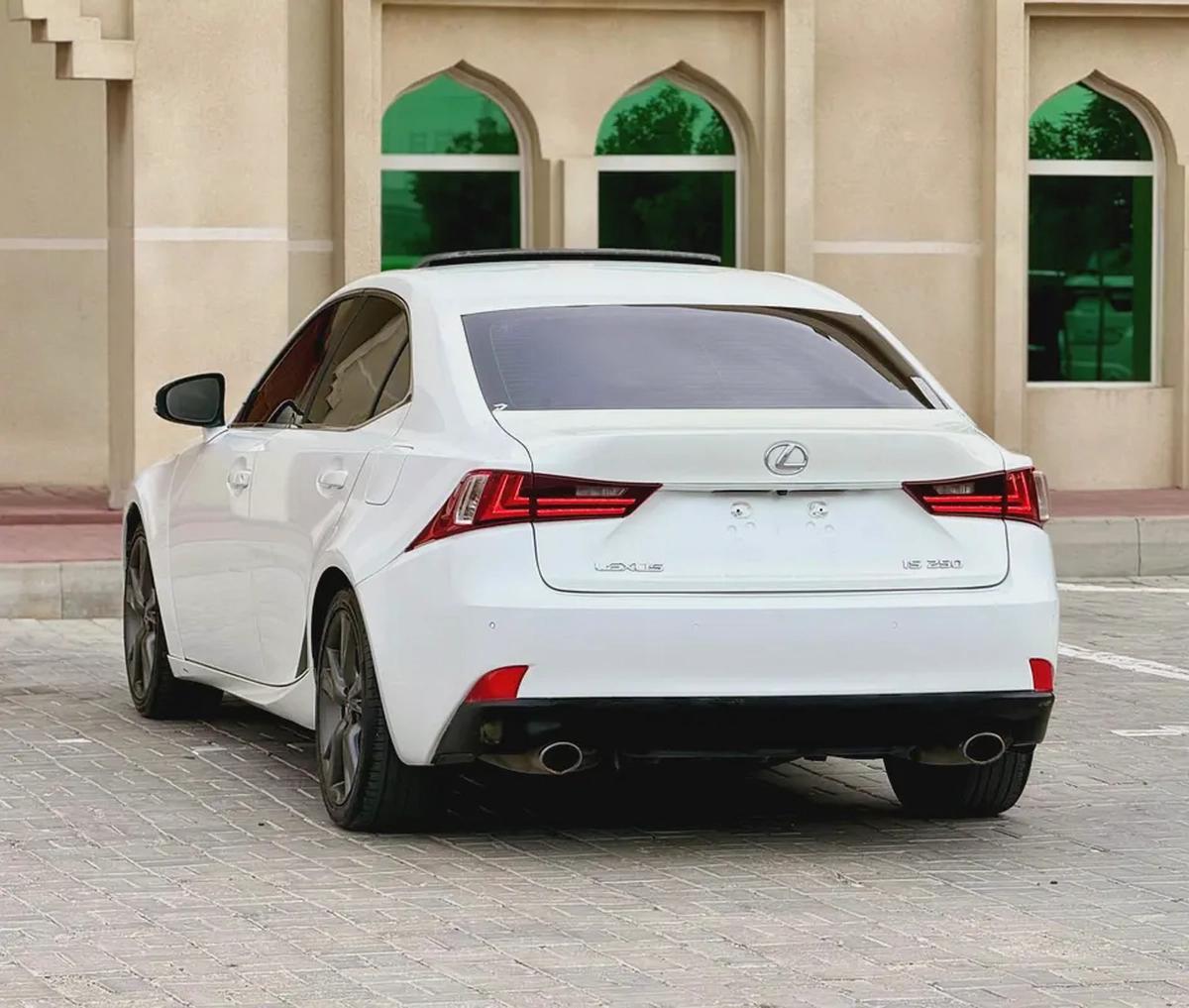 Lexus IS 250 2014 GCC Specs - Perfect Condition-3-3