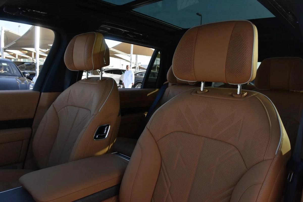 ZEEKR 9X 6 SEATS PHEV 2025 | WHITE-11-11