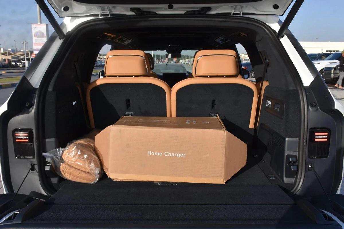 ZEEKR 9X 6 SEATS PHEV 2025 | WHITE-6-6