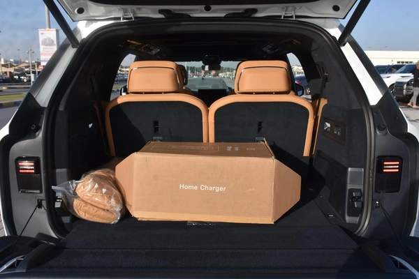 ZEEKR 9X 6 SEATS PHEV 2025 | WHITE