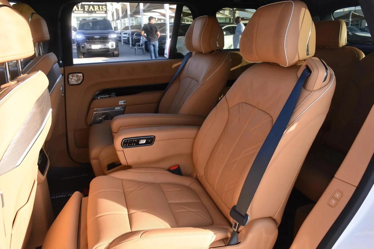 ZEEKR 9X 6 SEATS PHEV 2025 | WHITE-21-21