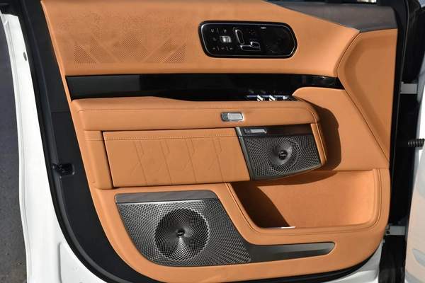 ZEEKR 9X 6 SEATS PHEV 2025 | WHITE