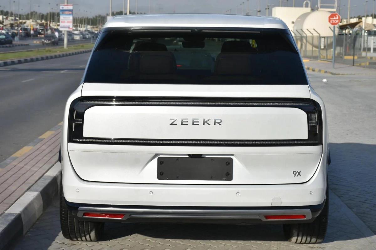 ZEEKR 9X 6 SEATS PHEV 2025 | WHITE-15-15
