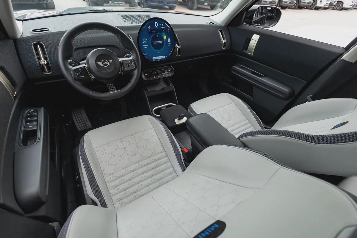 MINI Countryman Cooper 2024-9-9