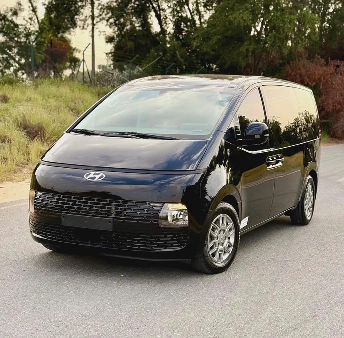 Hyundai Staria Luxury 2022 - Korean Specs - Excellent Condition-0-0