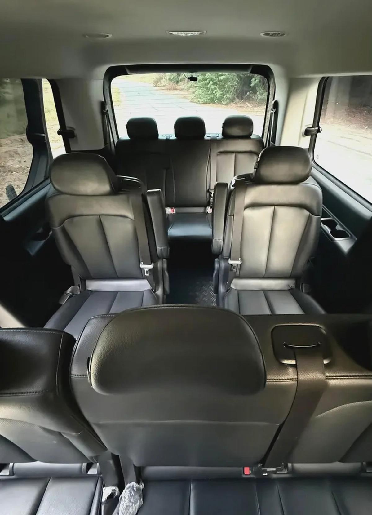 Hyundai Staria Luxury 2022 - Korean Specs - Excellent Condition-9-9