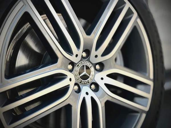 Mercedes-Benz GLS 450 – 2023