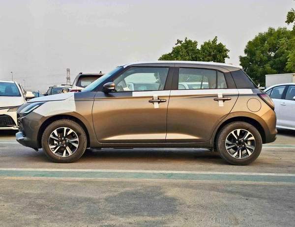 Suzuki Swift GLX WITH RADAR / 1.2L V4 PETROL / PUSH START / DVD CAMERA (CODE # GLXR)