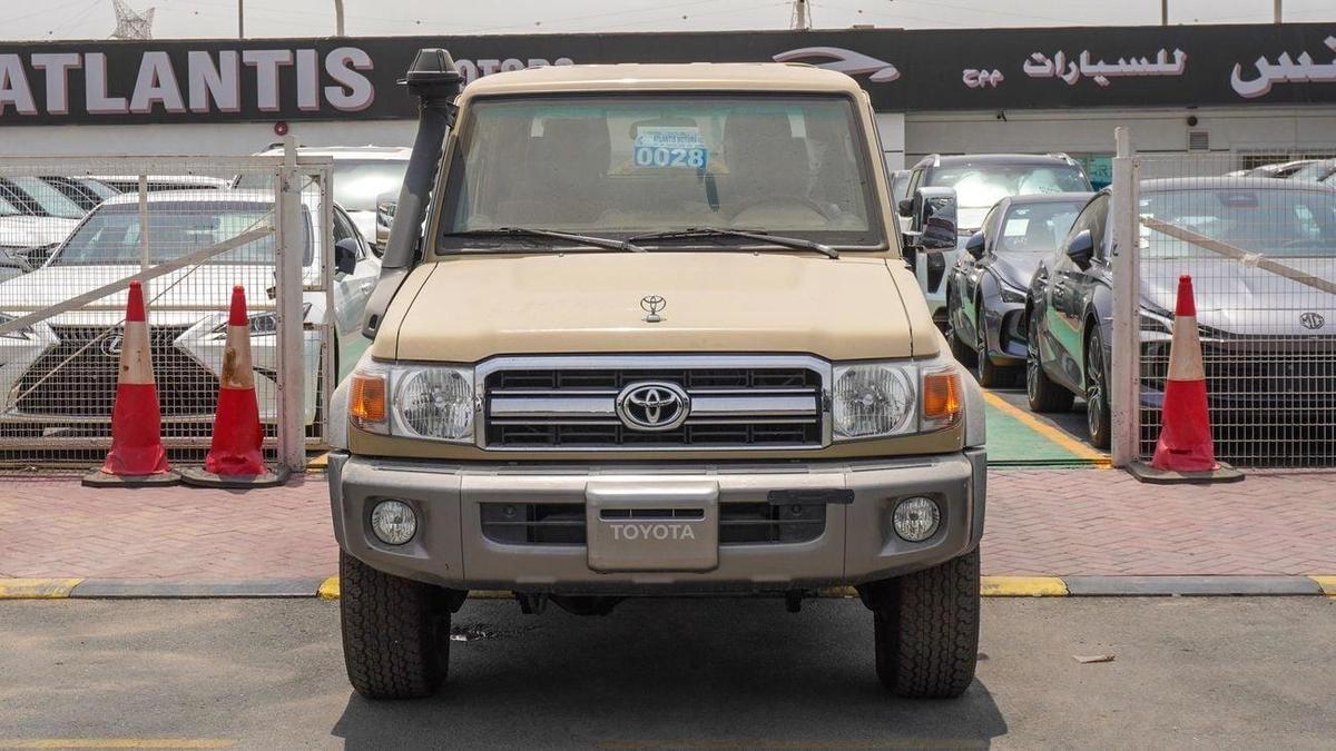 Toyota Land Cruiser Pick Up 4.0L-1-1