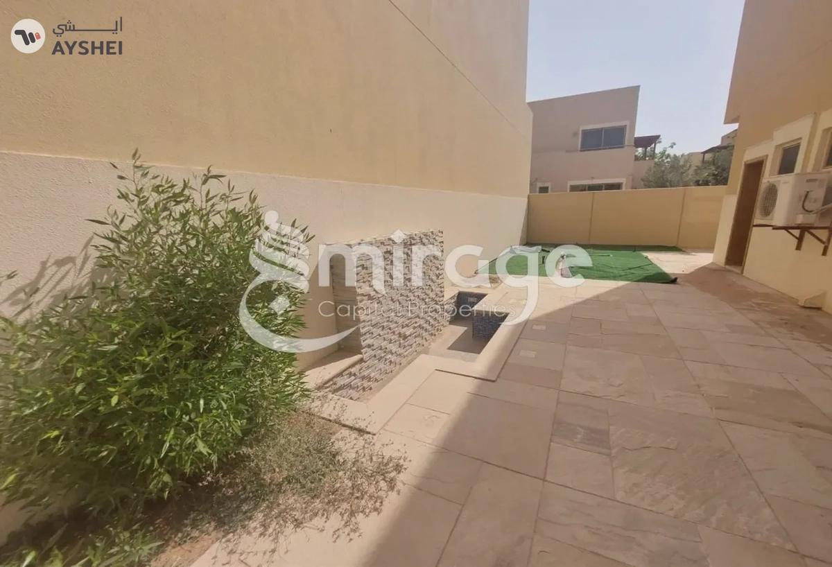 VILLA FOR SALE IN QATTOUF COMMUNITY, AL RAHA GARDENS-0-0