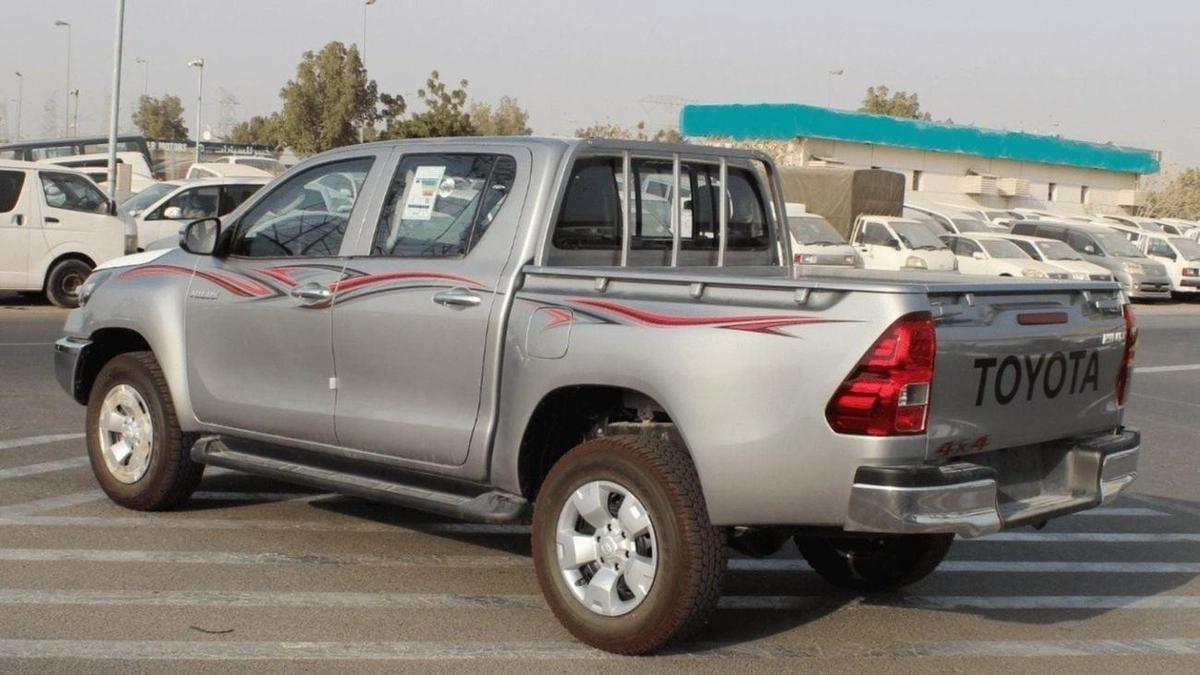 Toyota Hilux HILUX 2.4L AT DIESEL-5-5