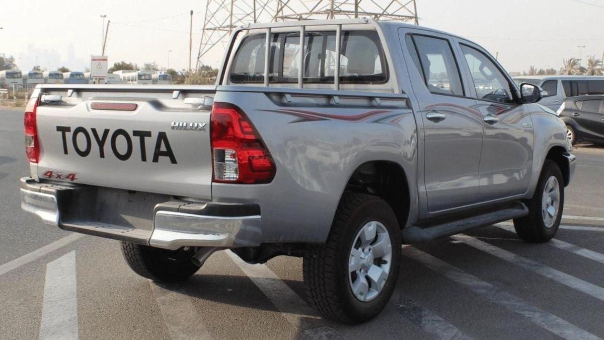 Toyota Hilux HILUX 2.4L AT DIESEL-8-8
