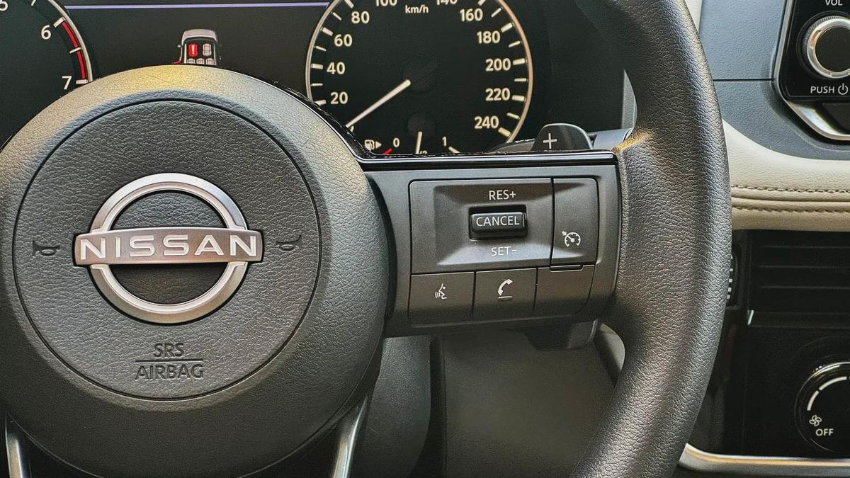 Nissan X-trail S 4x2 2025 Agency Warranty Full Service History Low Mileage 2.5L 4 Cylinders-16-16