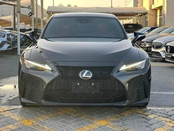 Lexus is350 f-sport Model 2024