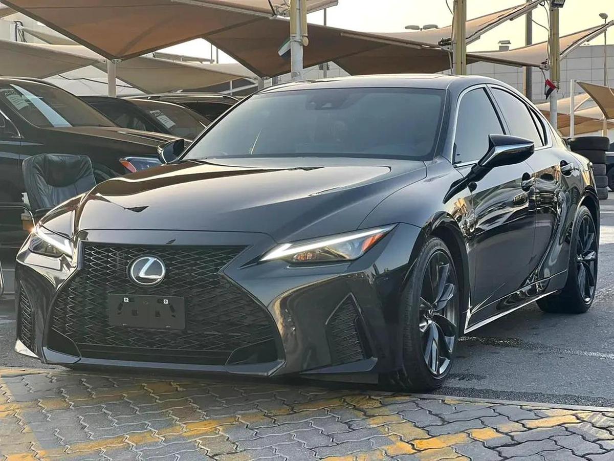 Lexus is350 f-sport Model 2024-0-0