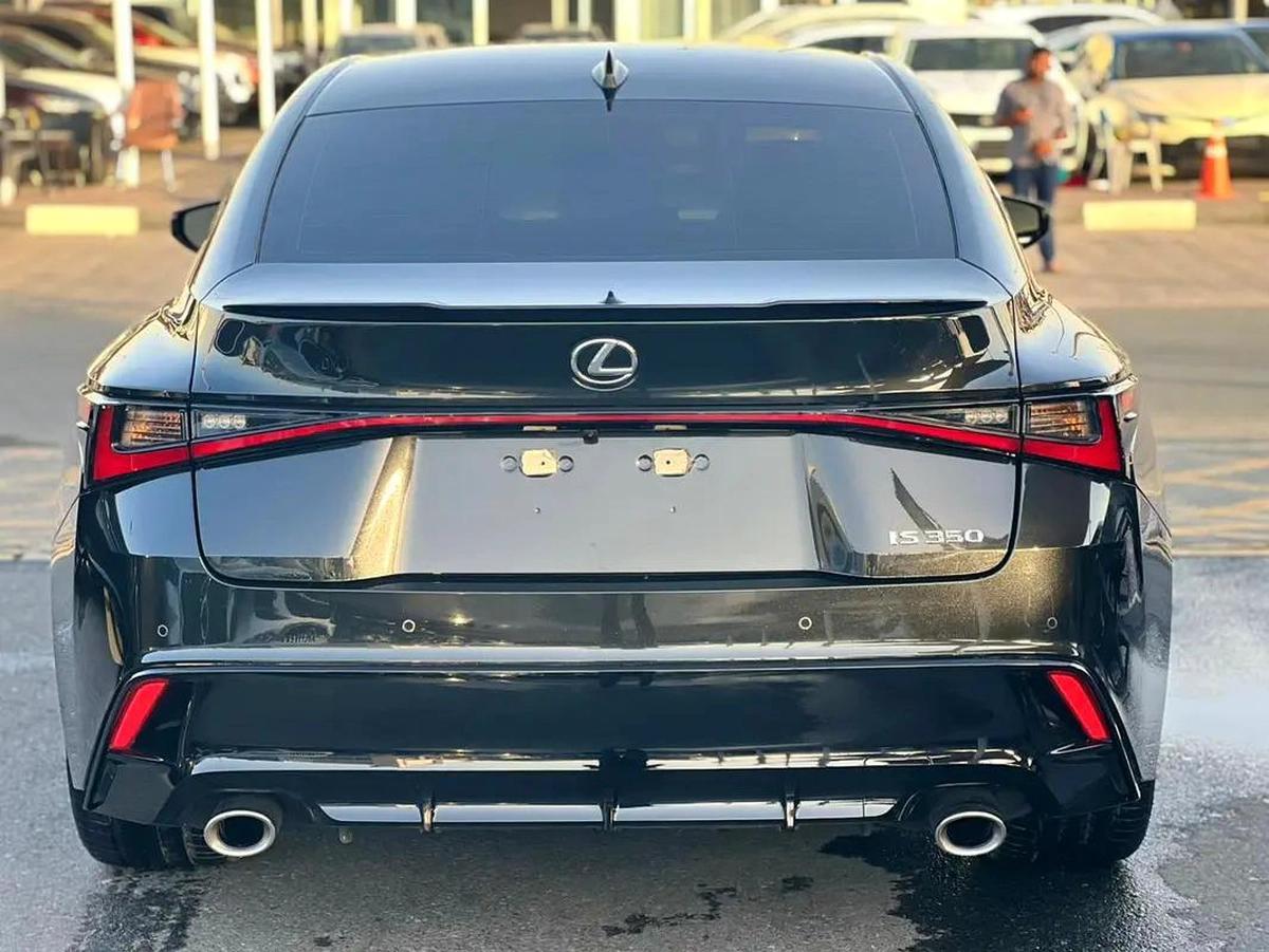 Lexus is350 f-sport Model 2024-2-2