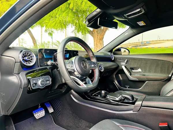 Mercedes Benz A45s AMG FREE ACCIDENT FULL OPTIONS