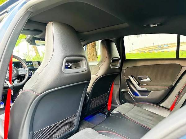 Mercedes Benz A45s AMG FREE ACCIDENT FULL OPTIONS
