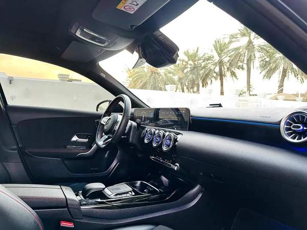 Mercedes Benz A45s AMG FREE ACCIDENT FULL OPTIONS
